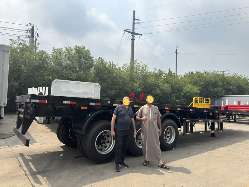 Ein weiterer transnationaler Kooperationsvertrag wurde abgeschlossen! Algerische Kunden besuchen Luyi-Fabrik und unterzeichnen einen Vertrag für Zementtanker