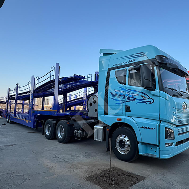 Logistikanforderungen exakt erfüllen! Luyi-Sattelauflieger mit 8 Fahrzeugen wird nach Mosambik geliefert