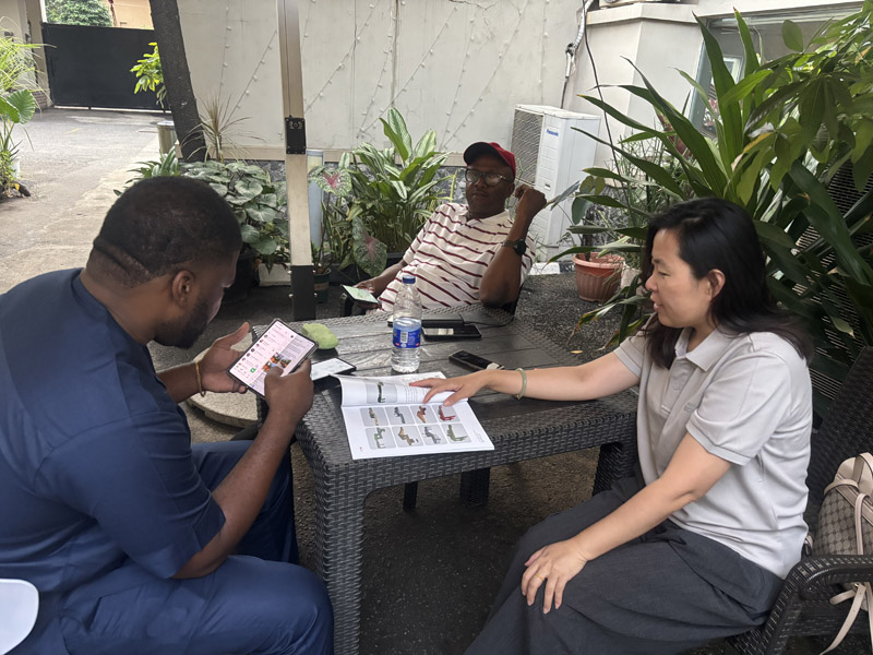 Fokussierung auf Logistik-Upgrade-Bedürfnisse: LUYI verhandelt mit nigerianischer Delegation über Zusammenarbeit im Bereich Sattelauflieger