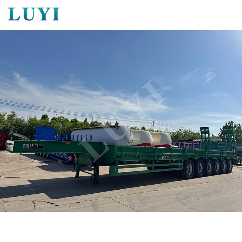 Neuer Erfolg in der transnationalen Zusammenarbeit! LUYI 6-Achs-Schwanenhals-Tieflader werden in Chargen nach Mauretanien verschifft