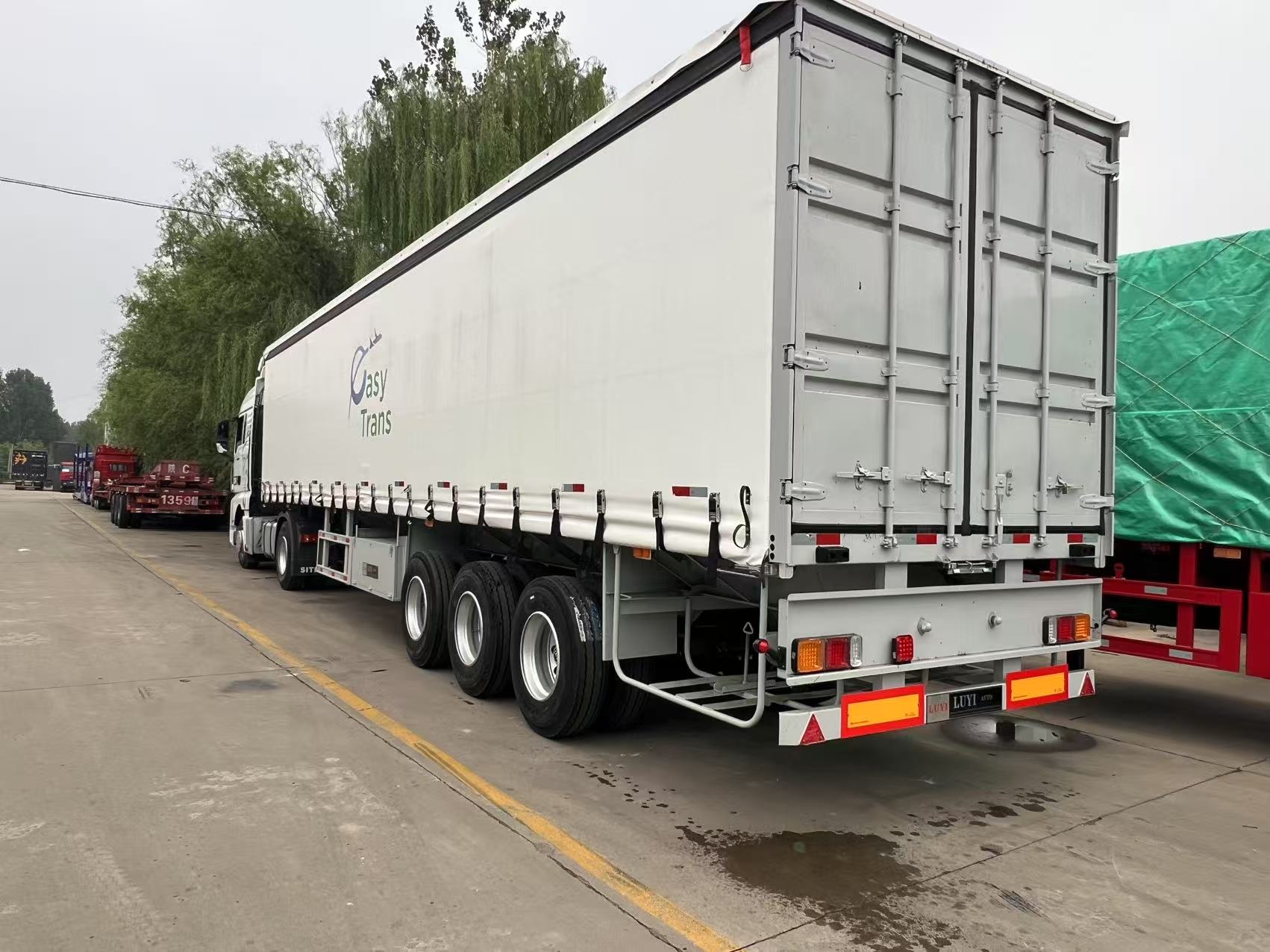 Planenauflieger: Die intelligente Lösung für die sich entwickelnde Logistik in Marokko