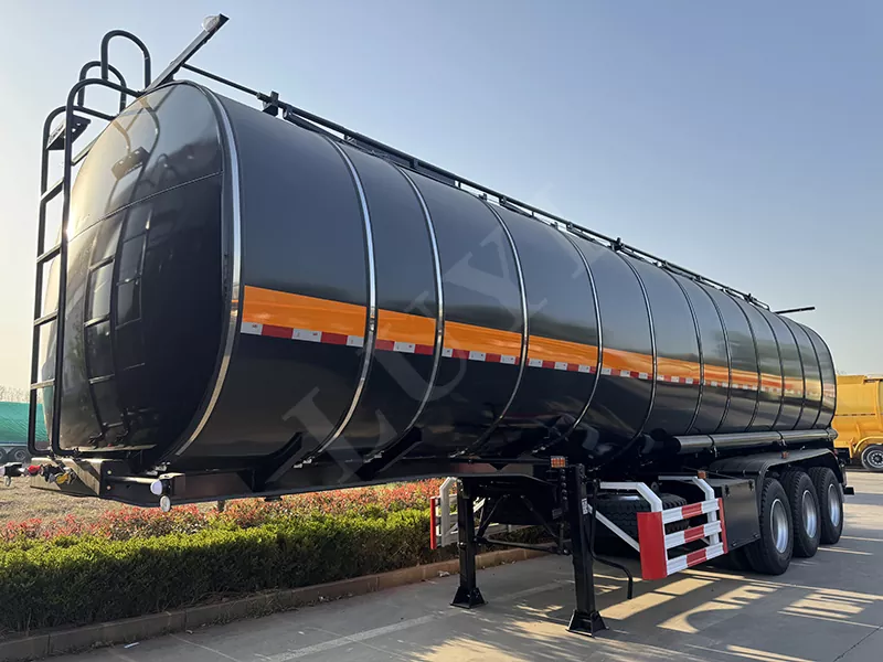 3 Achs -Asphalttransporttanker