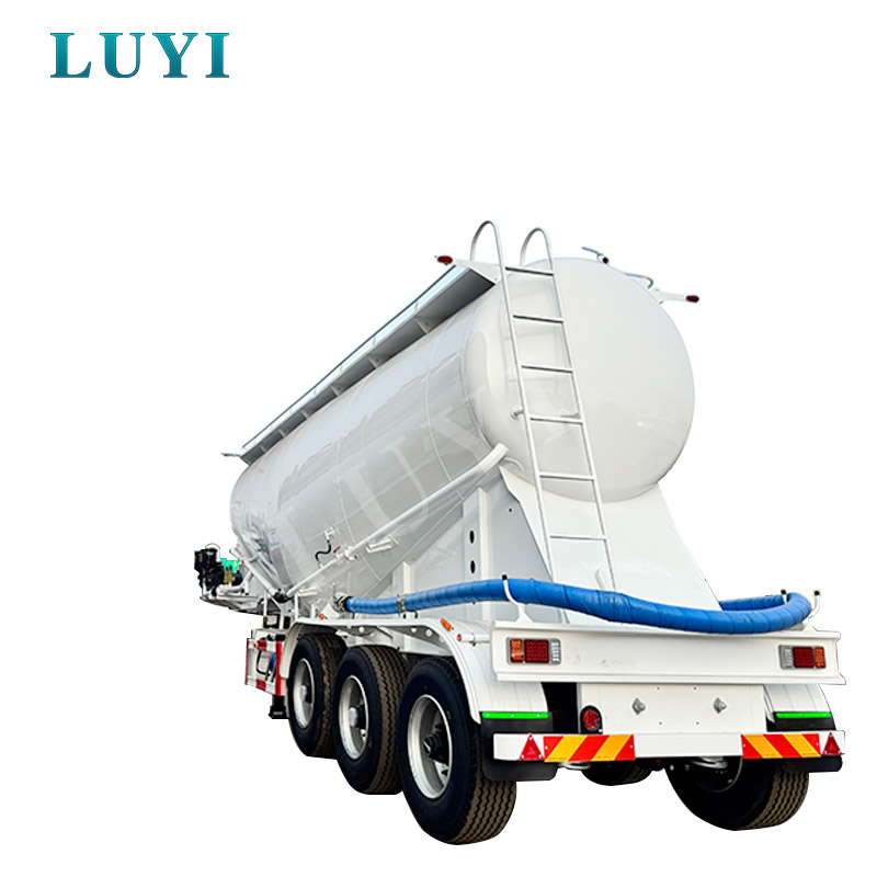 30-Kubikmeter-Pulvertank-Sattelauflieger