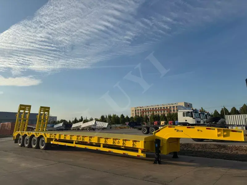 Vier-Achsen-Semi-Trailer mit niedrigem Betten