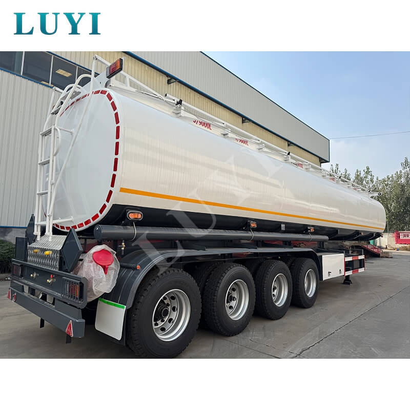 Von der Inspektion zur intensiven Partnerschaft: Wie eine simbabwische Delegation bestätigte, dass der 45.000-Liter-Tankanhänger von Luyi Auto die richtige Wahl war