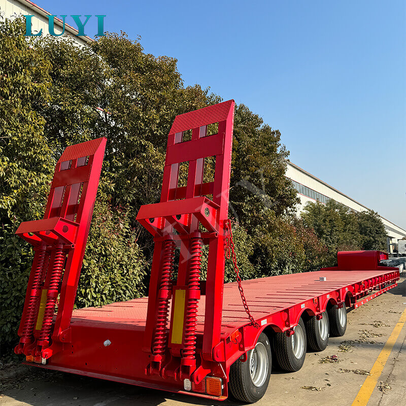 Von unebenen Straßen zum zuverlässigen Schwertransport: Botswanas Erfolgsgeschichte mit maßgeschneiderten 4-Achsen-40-Tonnen-Tieflader-Sattelaufliegern