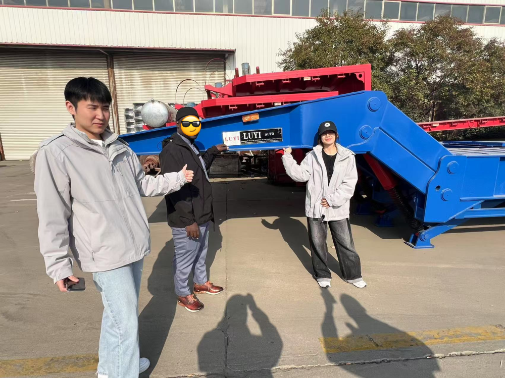 Wie Luyi Auto einem nigerianischen Kunden dabei half, den Schwertransport mit maßgeschneiderten Tieflader-Sattelaufliegern aufzurüsten