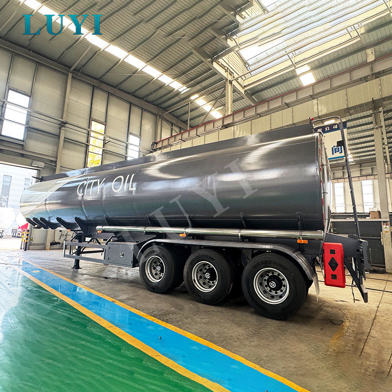 LUYI 40.000L-Kraftstofftanker: Entwickelt für kompromisslose Sicherheit und Effizienz