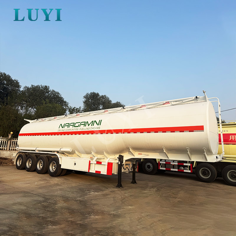 LUYI 54.000-Liter-Öltank-Sattelauflieger